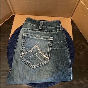 Ariat -Women’s R.E.A.L. Straight Leg Jean -Gently used size 31 R